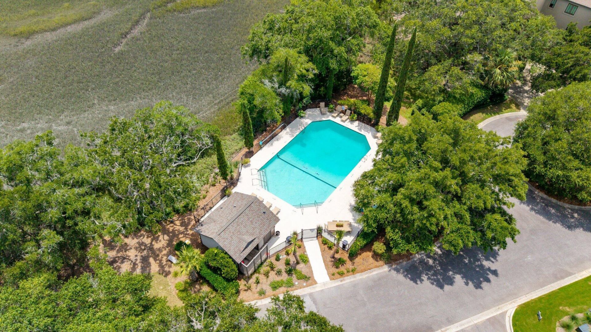 1931 Marsh Oak Lane Photo 21