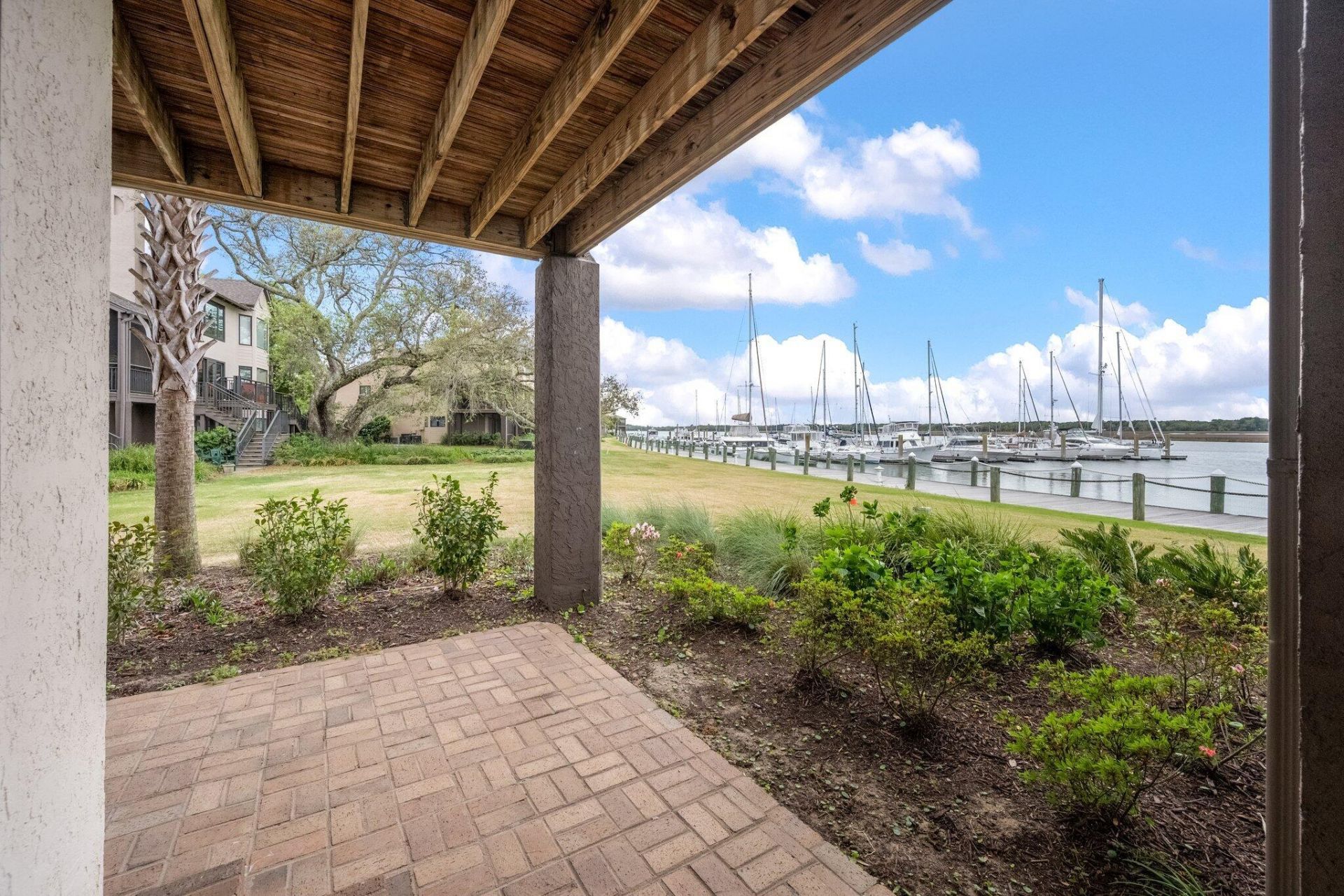 1931 Marsh Oak Lane Photo 31