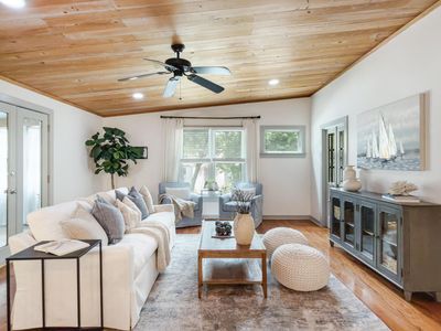 212 E Hudson Avenue, Folly Beach, SC 29439