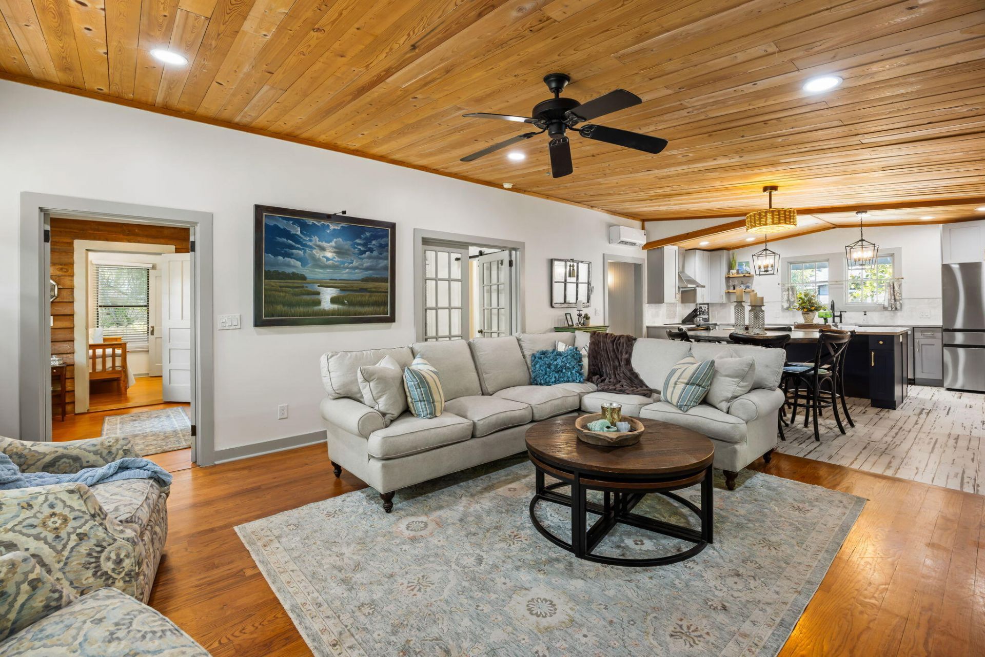 212 E Hudson Avenue Photo 16