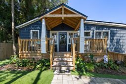 212 E Hudson Avenue photo 4