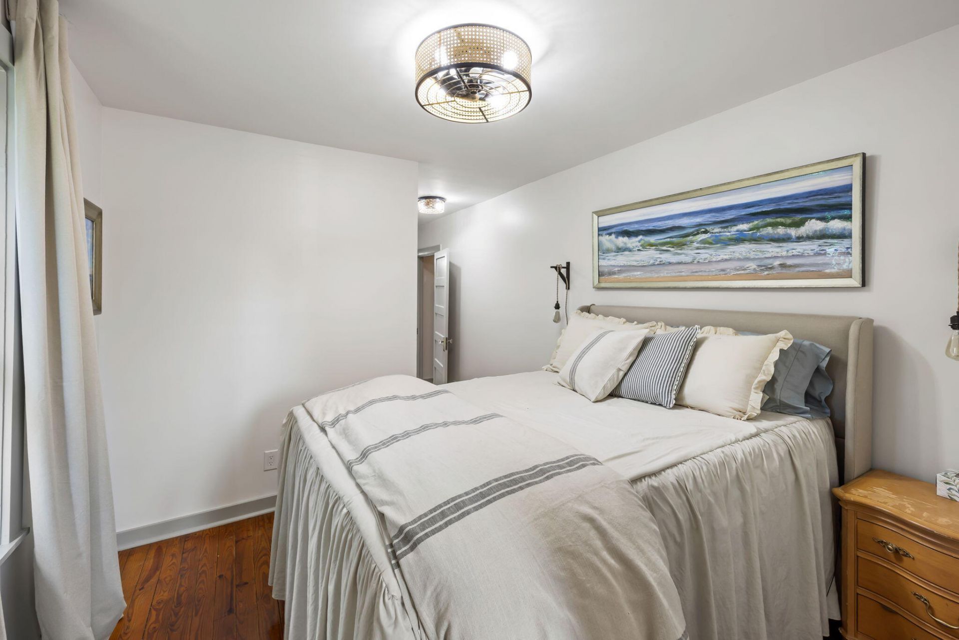 212 E Hudson Avenue Photo 24