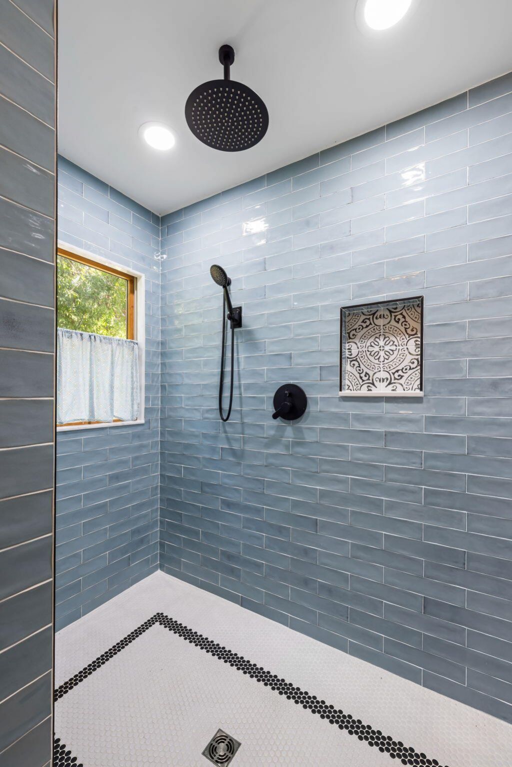 212 E Hudson Avenue Photo 27