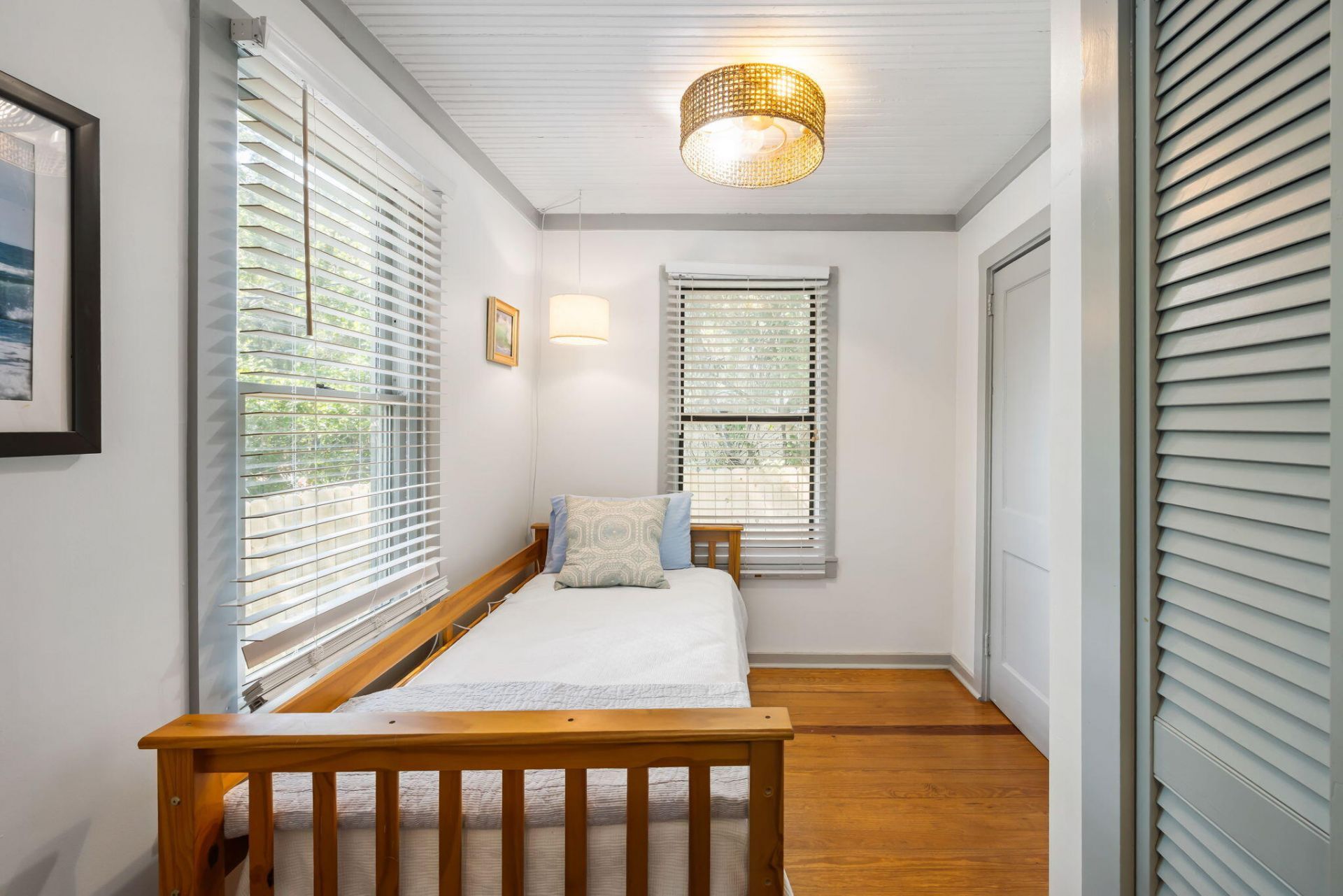 212 E Hudson Avenue Photo 29