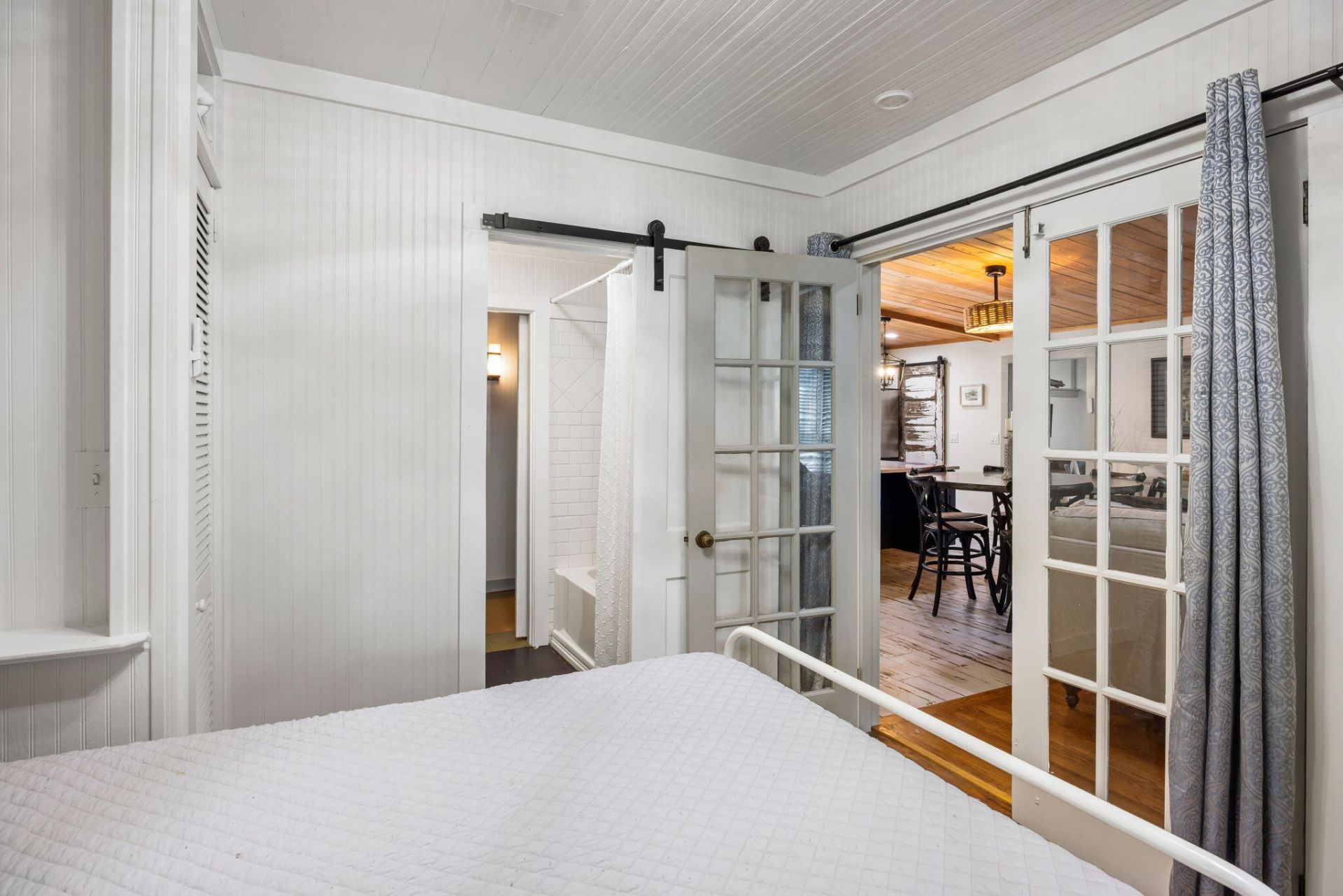 212 E Hudson Avenue Photo 31