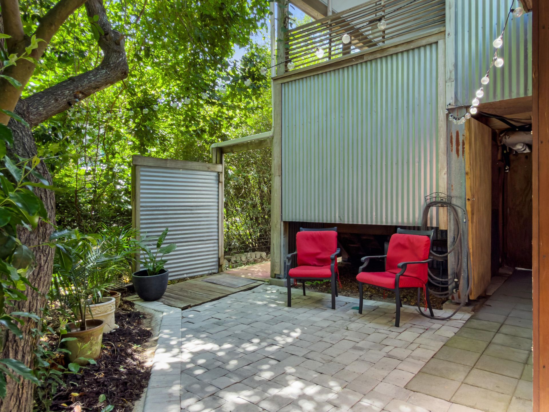 212 E Hudson Avenue Photo 42