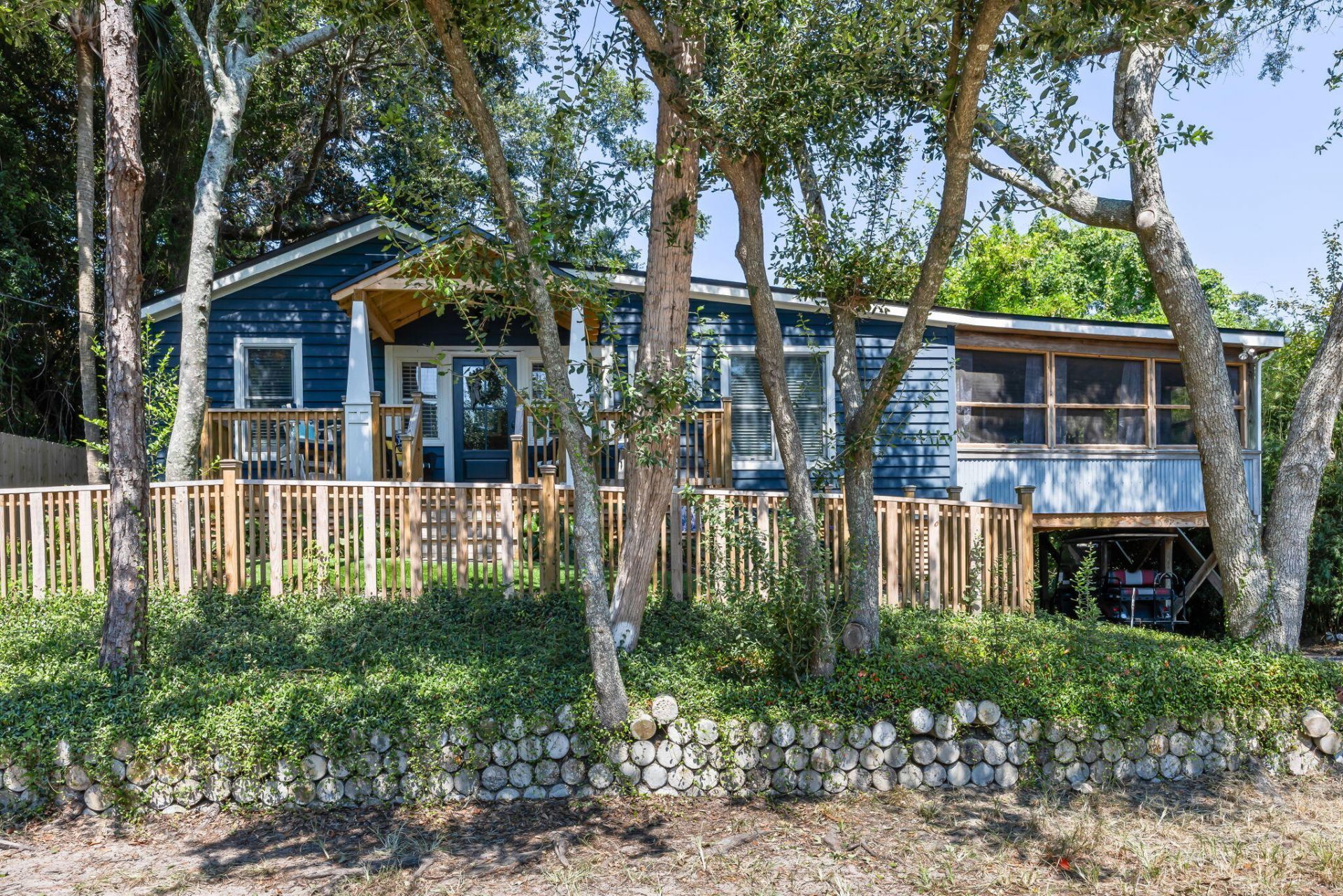 212 E Hudson Avenue Photo 6