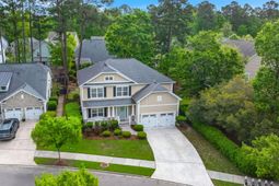 188 Donning Drive photo 4