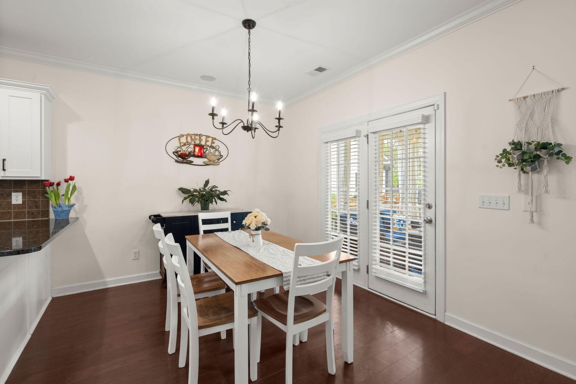 188 Donning Drive Photo 21