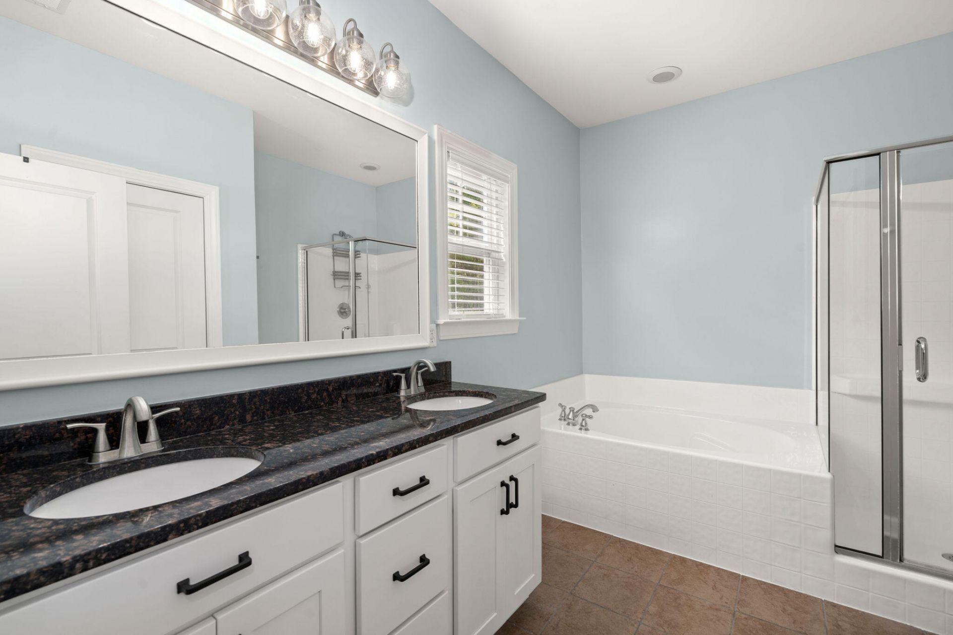 188 Donning Drive Photo 29