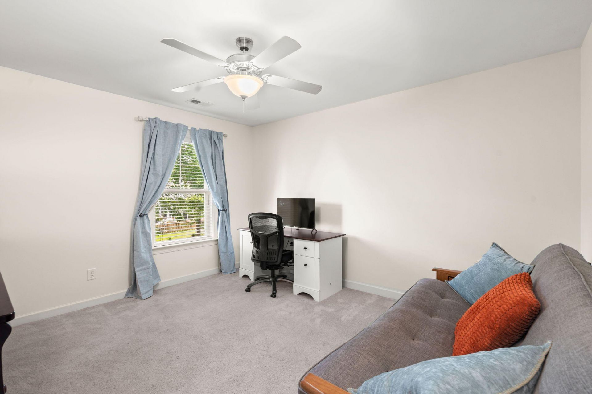 188 Donning Drive Photo 42