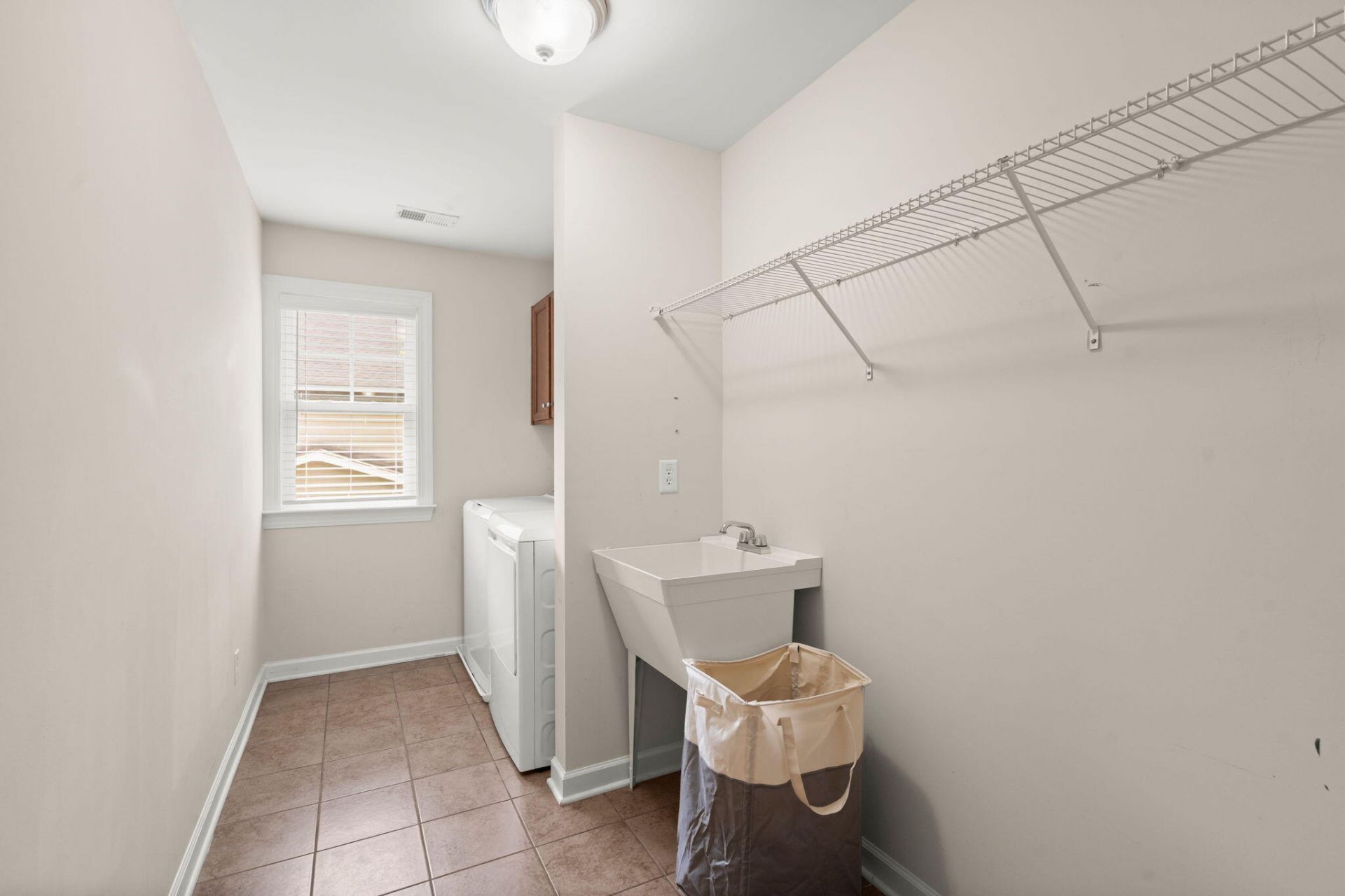 188 Donning Drive Photo 48