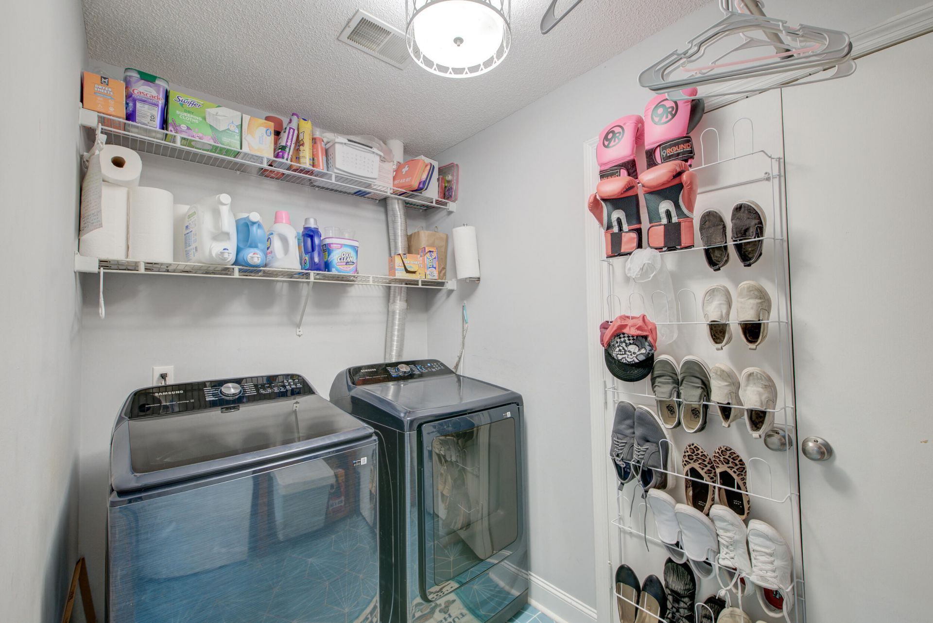 115 Challis Court Photo 19