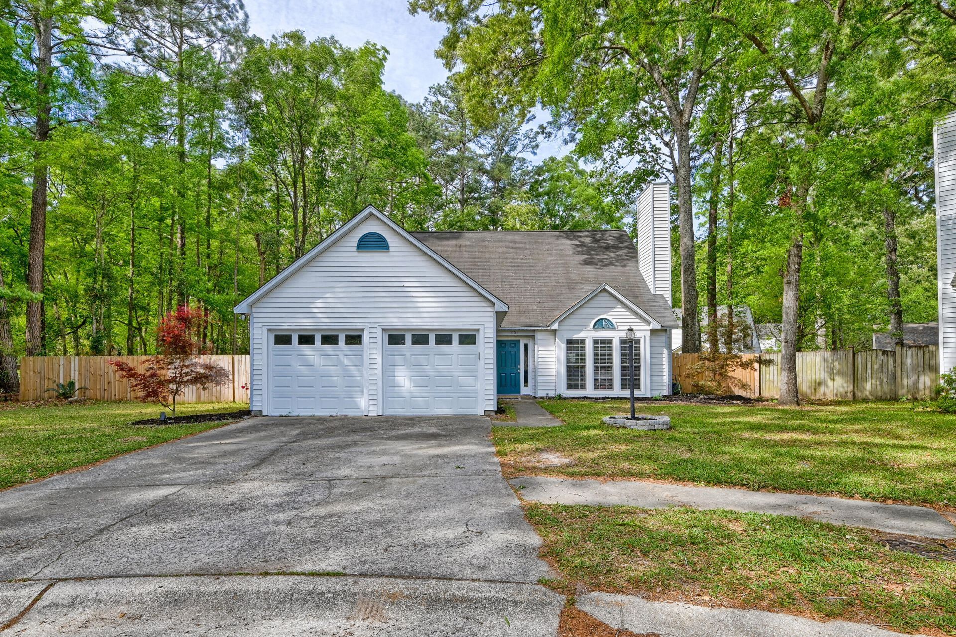 115 Challis Court Photo 47