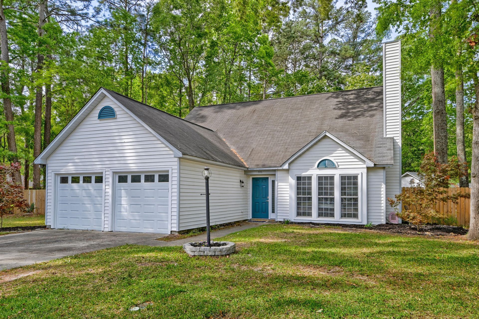 115 Challis Court Photo 48