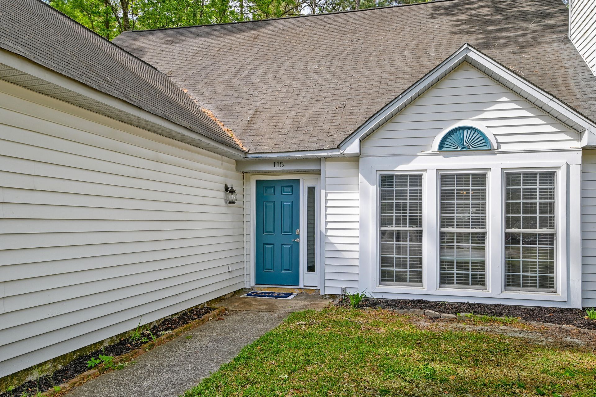 115 Challis Court Photo 49