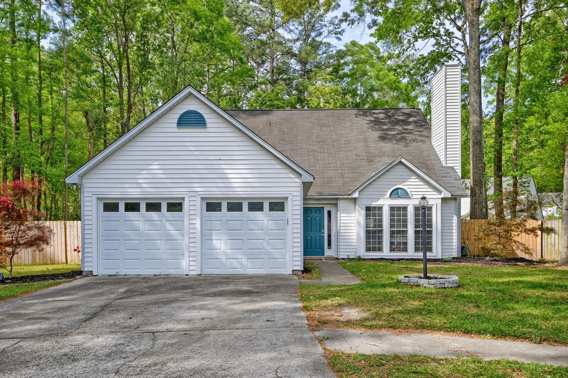 115 Challis Court Photo 53