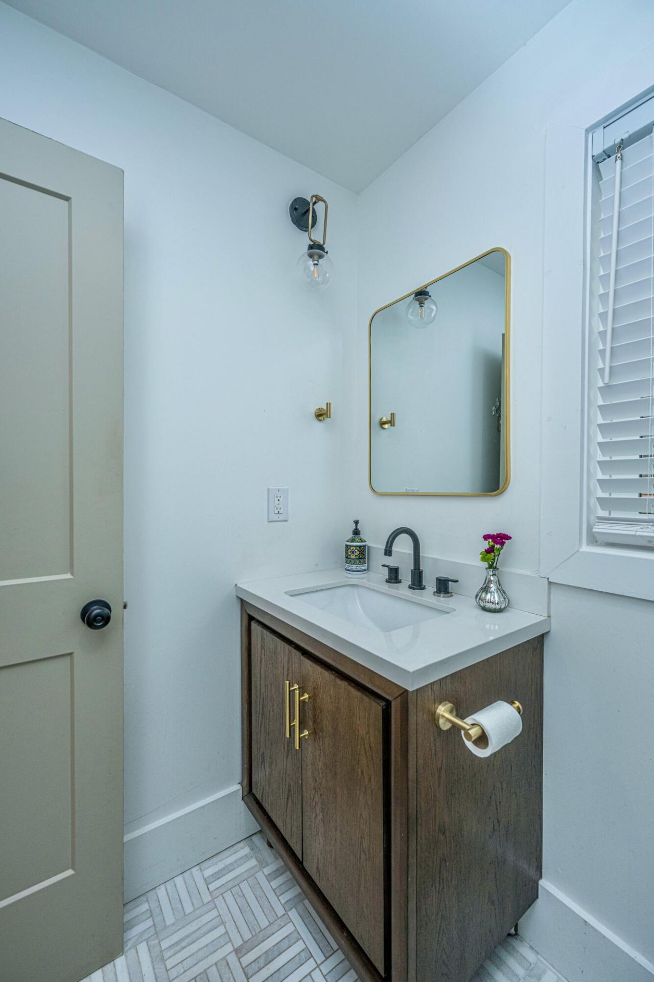 732 Canary Drive Photo 38