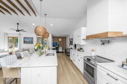 732 Canary Drive photo 4