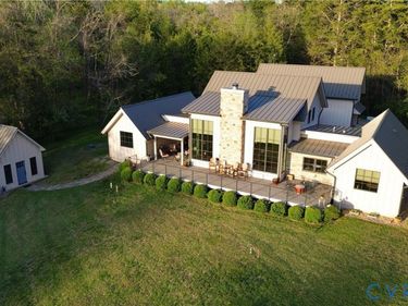 794 River Rd W, Manakin Sabot, VA 23103