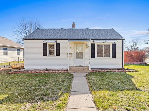 8155 Wentworth Avenue S, Bloomington, MN 55420