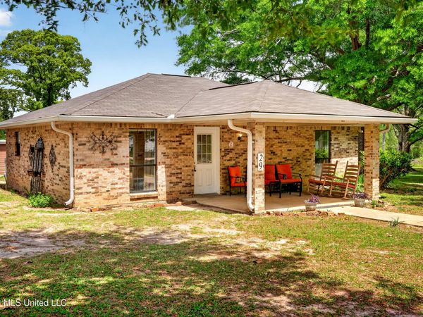 29 Fairlane Drive, Poplarville, MS 39470