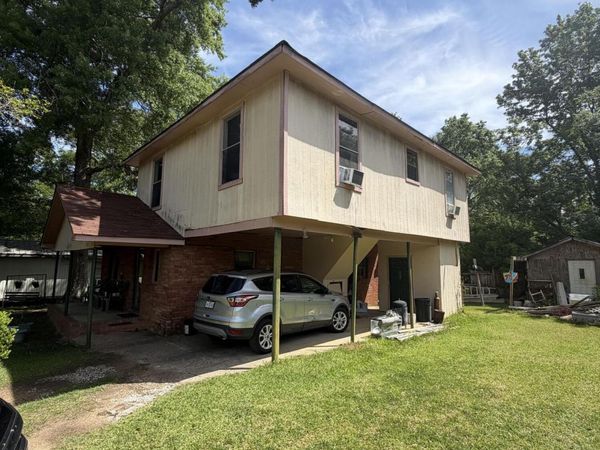 815 11th Street, McComb, MS 39648