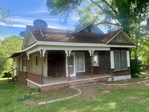 209 W Cayuga Street, Crystal Springs, MS 39059