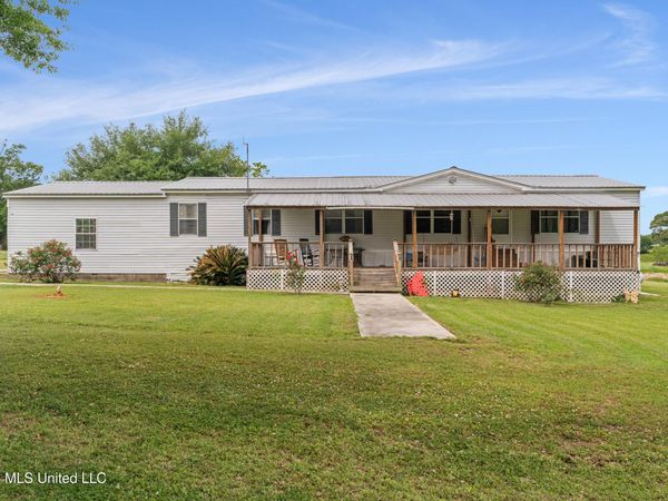 59 Waller Pittman Drive, Waynesboro, MS 39367