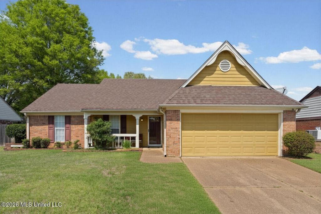 10158 Oak Leaf Drive, Olive Branch, MS 38654 Main Photo