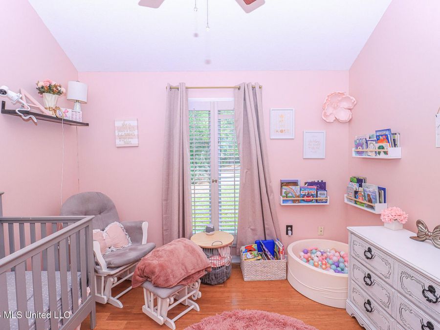 Property Image 28