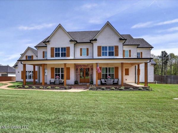 326 Fairview Trail, Byhalia, MS 38611