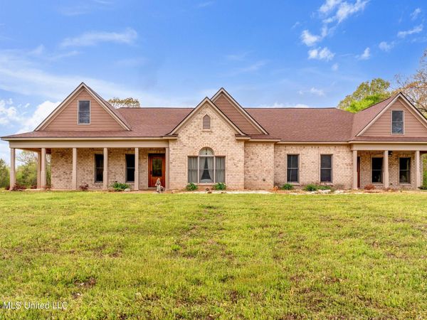 3555 S Fogg Road, Hernando, MS 38632