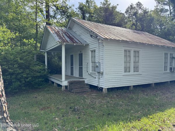 808 Saint Joseph Street, Waveland, MS 39576