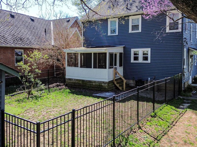 40 W Lincoln Street, Westerville, OH 43081 Photo 2