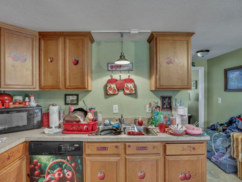 1892 Dyer Road, Grove City, OH 43123 Photo 13