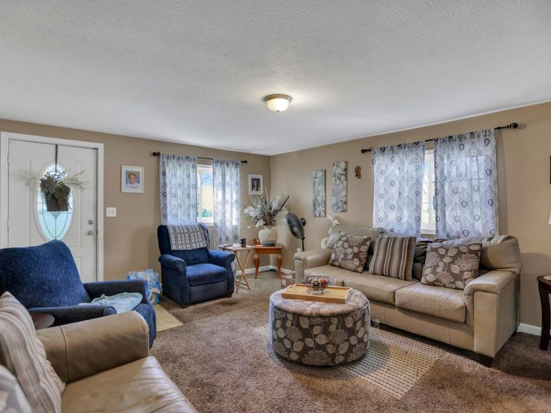 1892 Dyer Road, Grove City, OH 43123 Photo 7