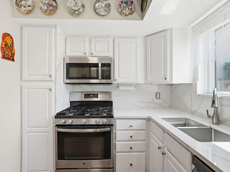 673 Olde Towne Avenue , Unit 16-673D, Columbus, OH 43214 Photo 18