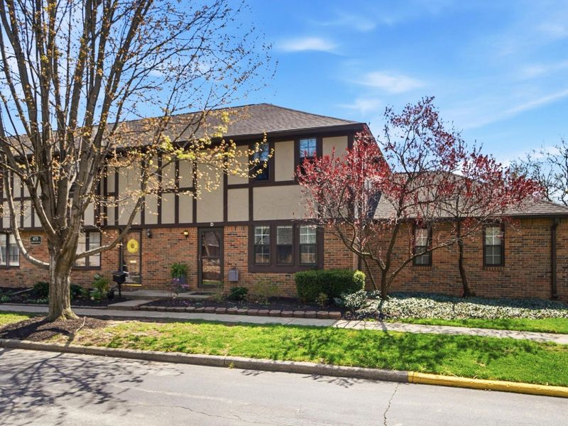673 Olde Towne Avenue , Unit 16-673D, Columbus, OH 43214 Photo 2