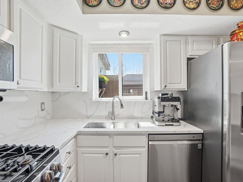 673 Olde Towne Avenue , Unit 16-673D, Columbus, OH 43214 Photo 20