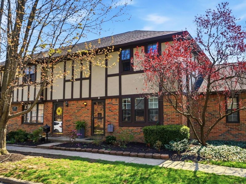 673 Olde Towne Avenue , Unit 16-673D, Columbus, OH 43214 Photo 3