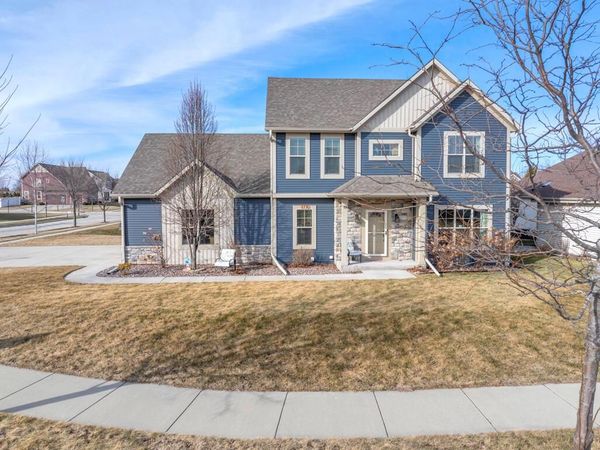 1776 Galena DRIVE, Port Washington, WI 53074