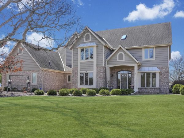 9223 W Wyndham Hills COURT, Franklin, WI 53132