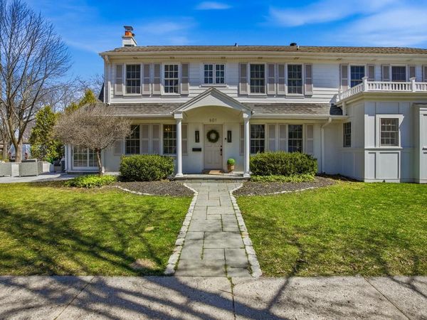 601 E Lexington BOULEVARD, Whitefish Bay, WI 53217