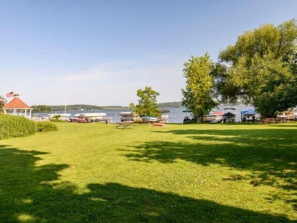 W269N2762 Lelah AVENUE, Pewaukee, WI 53072