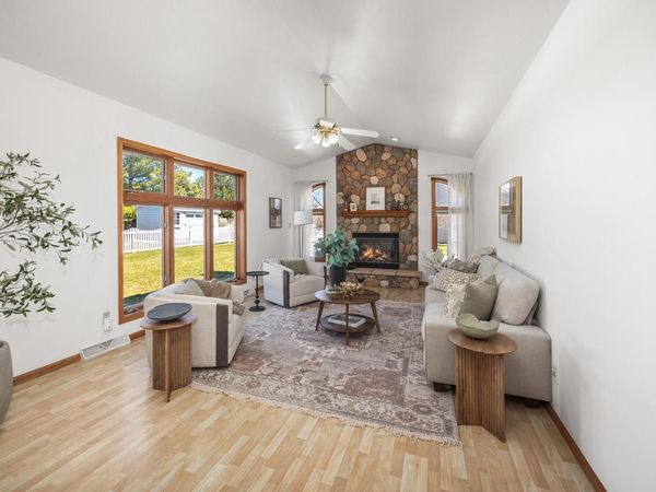 954 S Redding CIRCLE, Belgium, WI 53004