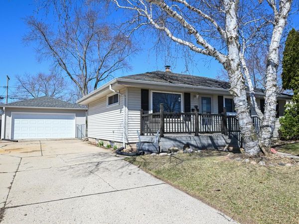 727 10th AVENUE, Grafton, WI 53024