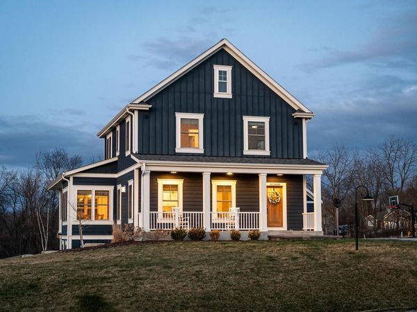 W273N6856 Pintail COURT, Lisbon, WI 53089