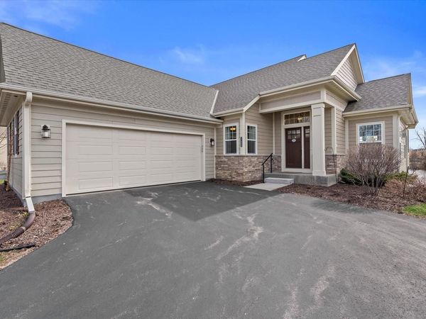 17955 Ashlea DRIVE, Unit 10, Brookfield, WI 53045