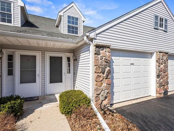 505 Lake Bluff ROAD, Unit C, Thiensville, WI 53092